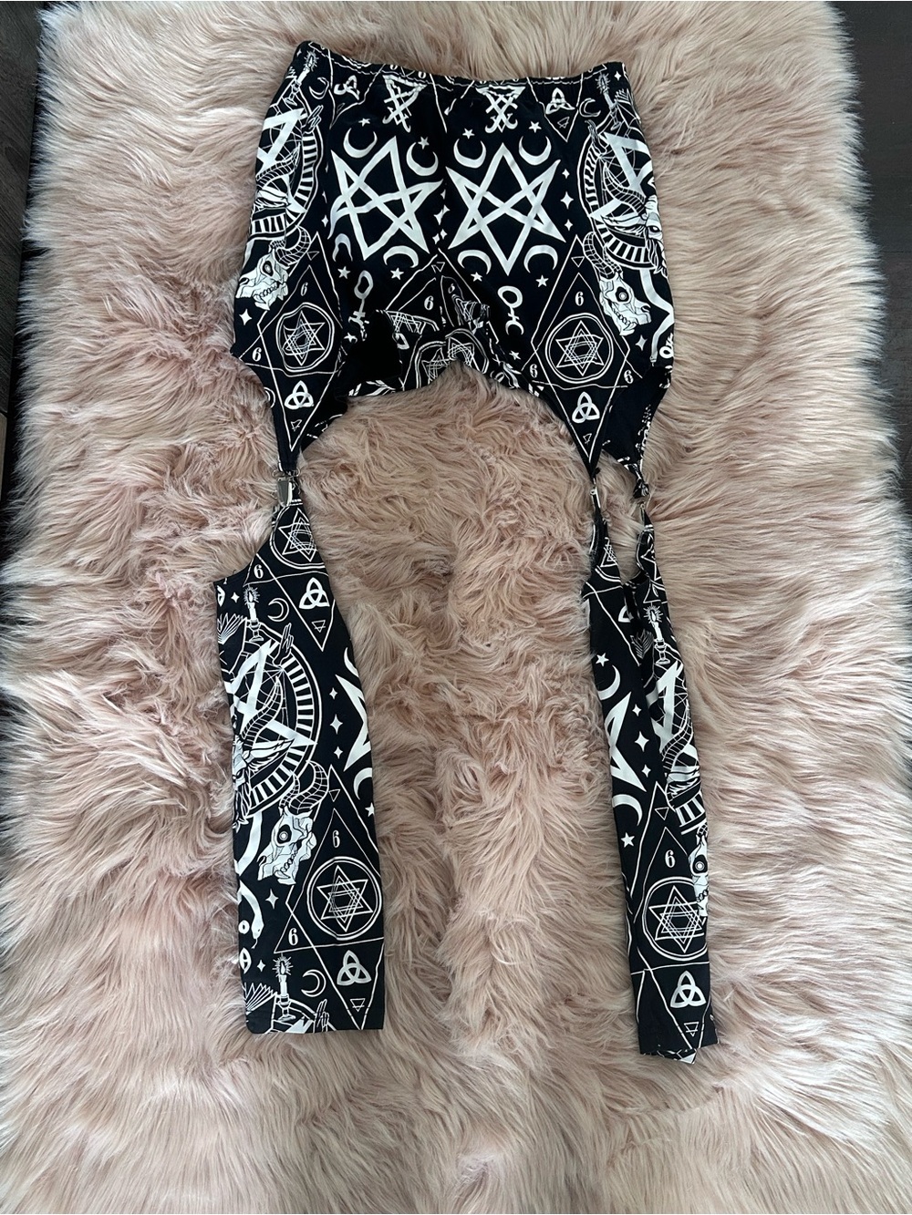 Killstar Evilynn Leggings 666 sz XL